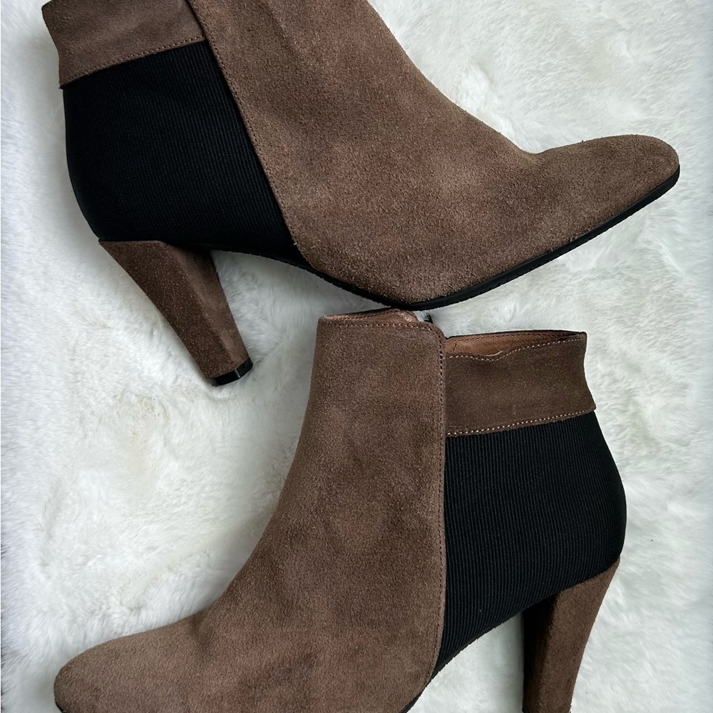 ERIC MICHAEL Women’s Ankle Boots Brown‎ Suede Black Accent Zip 3.5” Heel 41/10